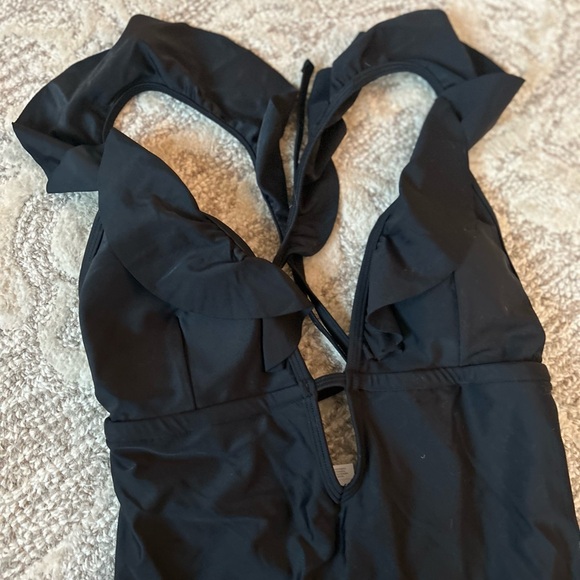 NWT- Cupshe Black One Piece Swim - Picture 3 of 5